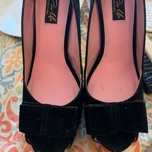 Pinup couture black heels size 8